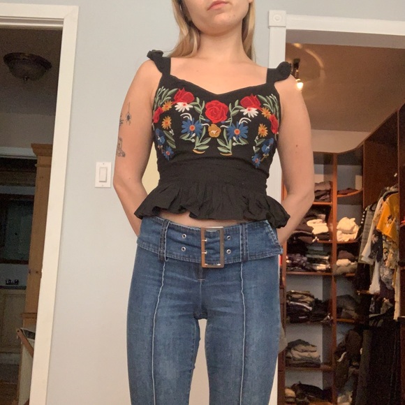 Floral Flared Tank Top - Picture 2 of 5